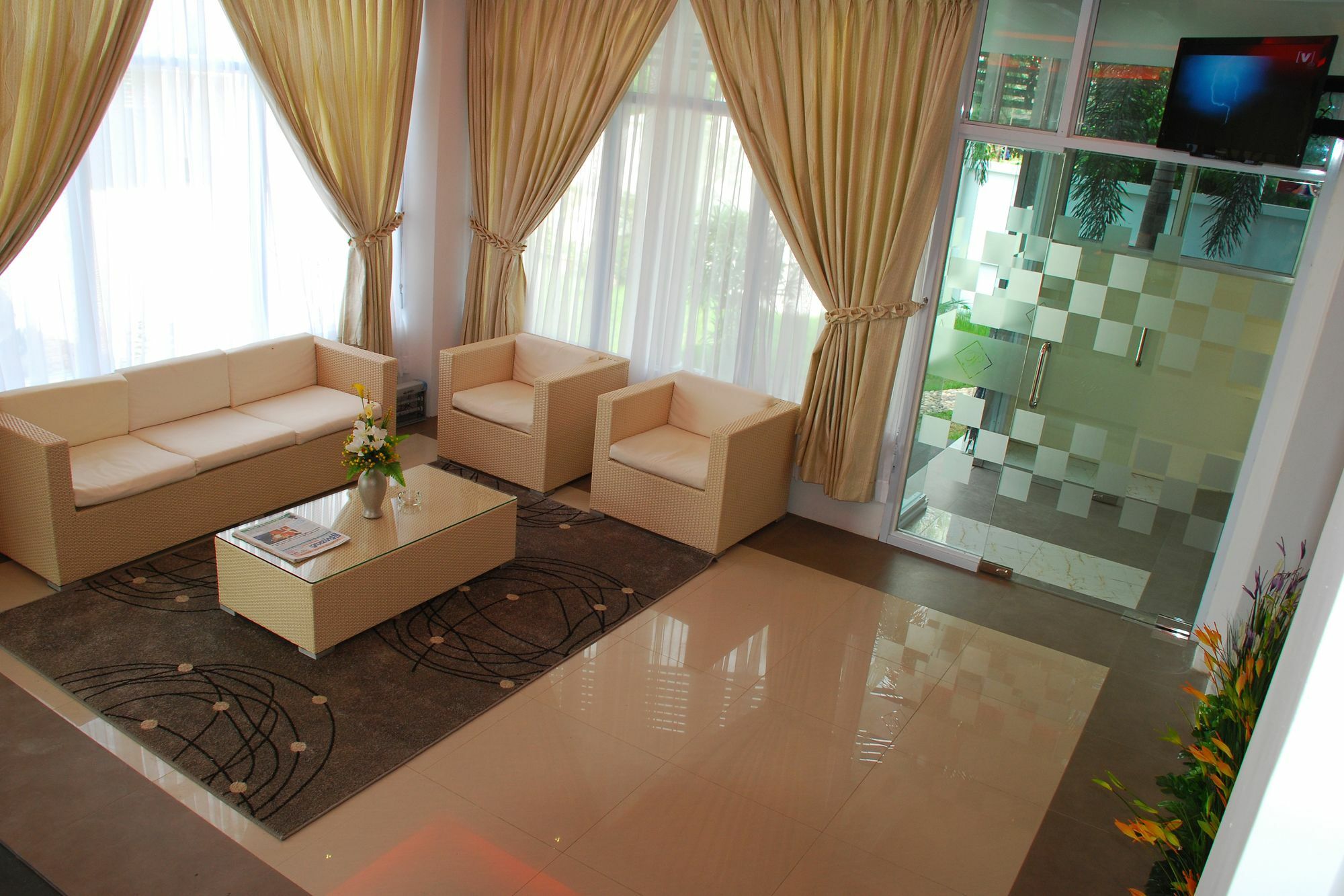Hotel 72 Yangon Exterior photo
