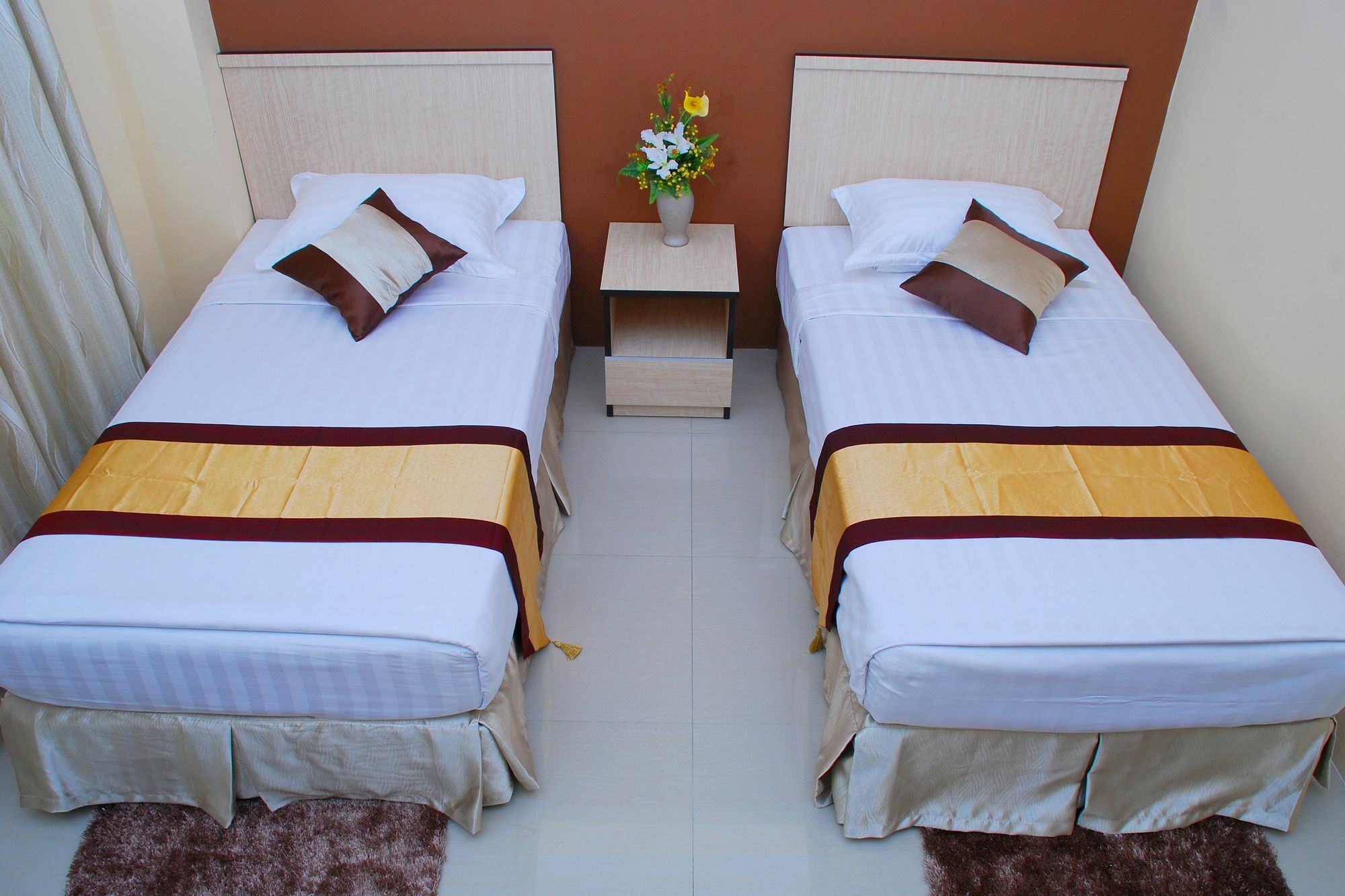 Hotel 72 Yangon Exterior photo